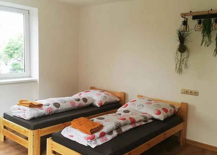 Near Ice Arena Quarto em Acomodações Particulares *